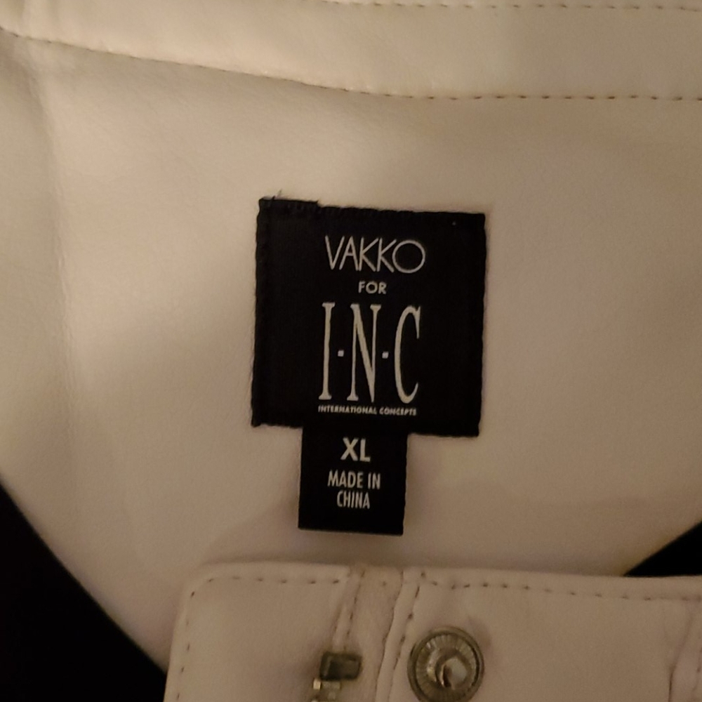 XL INC Jacket - Picture 2 of 5
